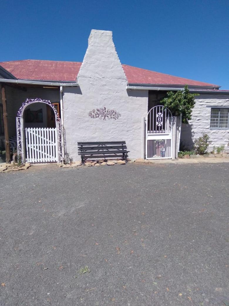 Sutherland Guest House Exterior photo